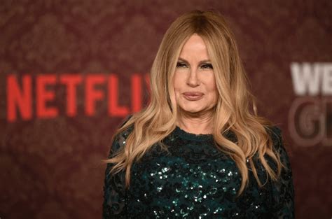 Truth Behind Jennifer Coolidge’s Plastic Surgery Rumors